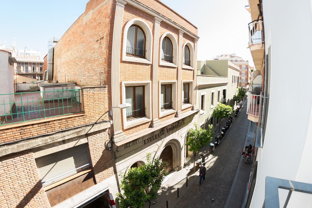 Sant Jordi Hostels Gracia Барселона Экстерьер фото